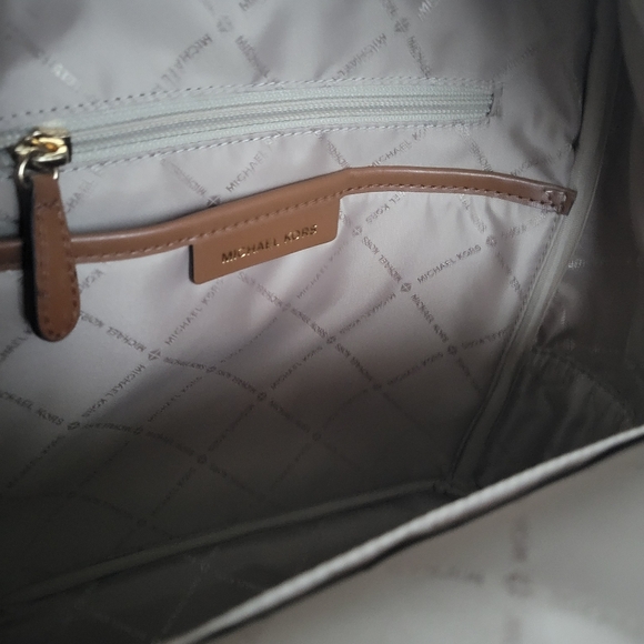 Michael Kors Kenly Medium Signature Backpack - Picture 10 of 11